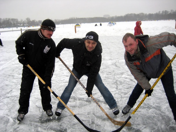 Первая тройка хоккейного клуба "Косинский богатыри". 2008 год.