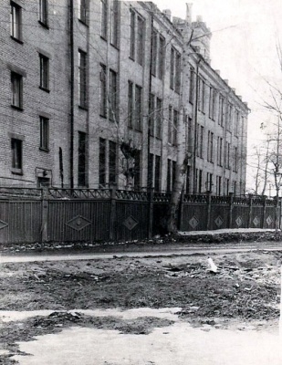 Угол Косинской трикотажной Фабрики. 1960-1970г. 